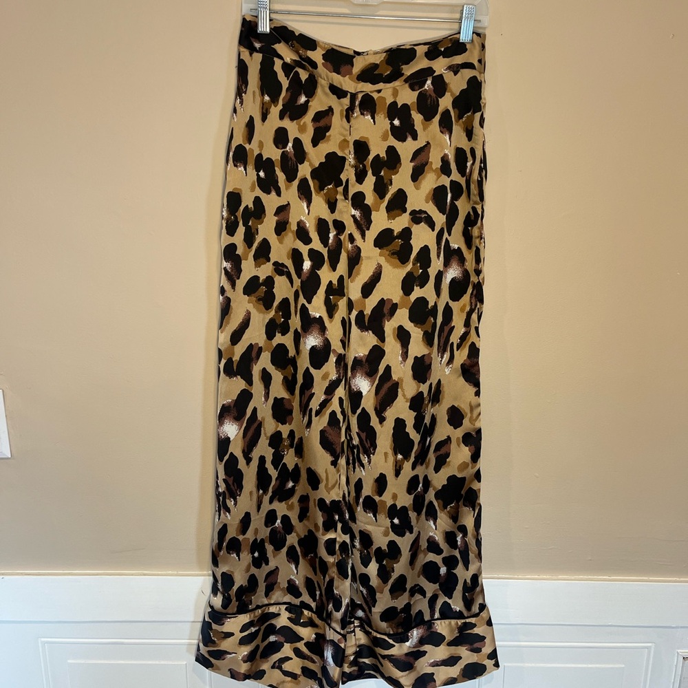 Essue Animal Print Pants size M